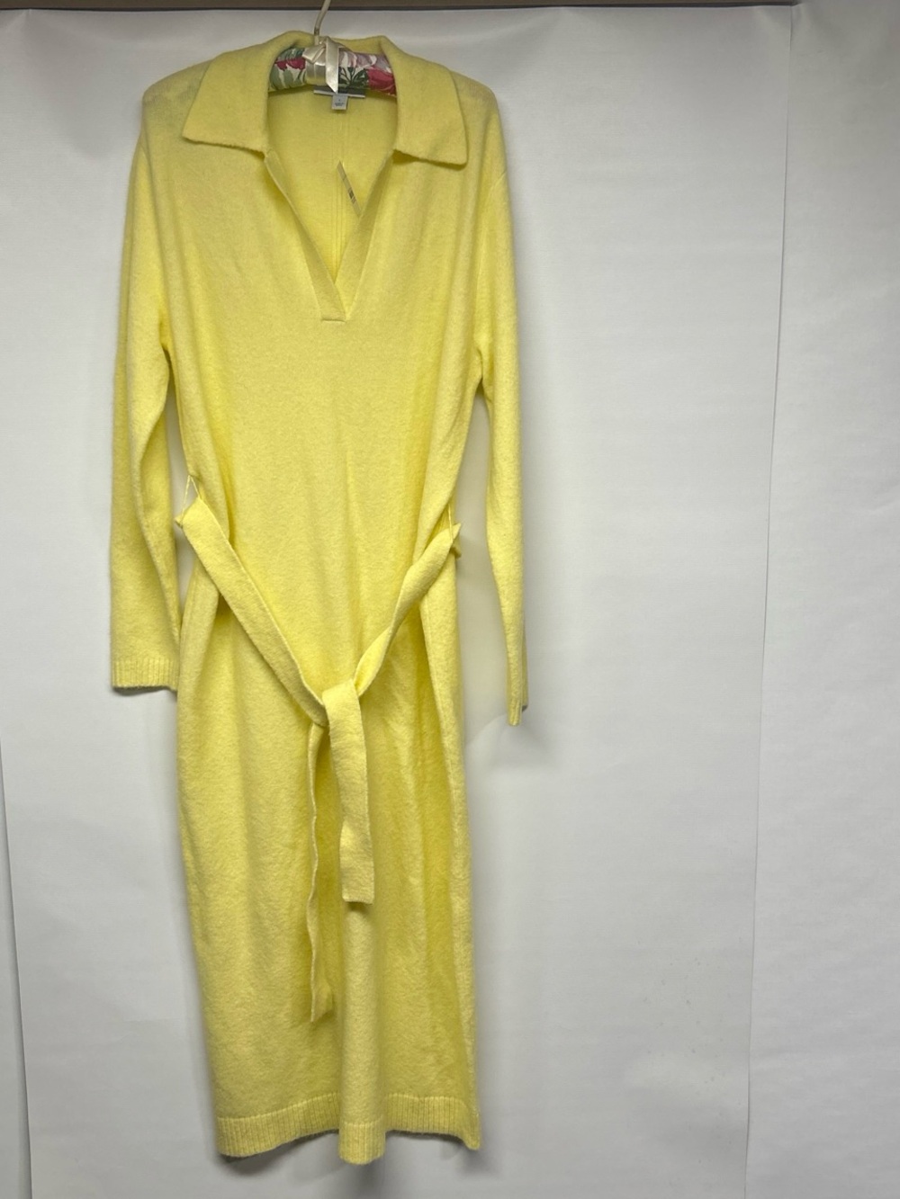 Ann Taylor Weekend Pale Yellow Knit Top